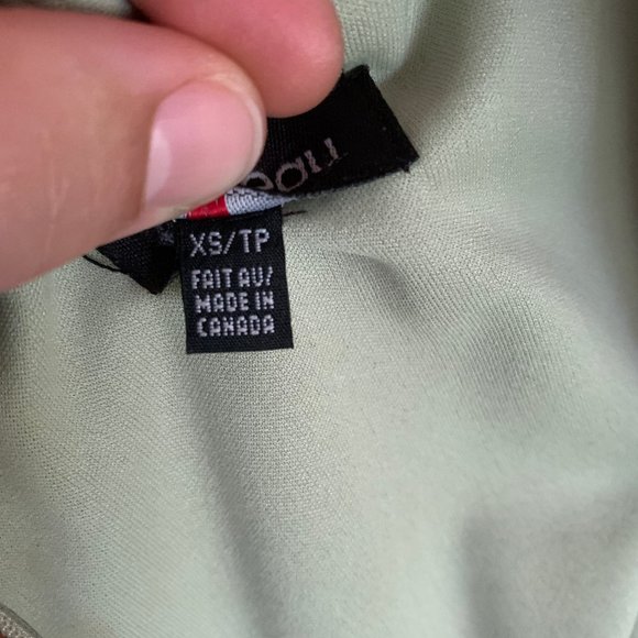 Green Dress - Picture 6 of 9